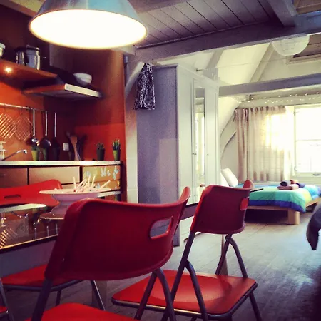 Bed and Breakfast The Blue Sheep Άμστερνταμ