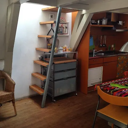 Bed and Breakfast The Blue Sheep 3*