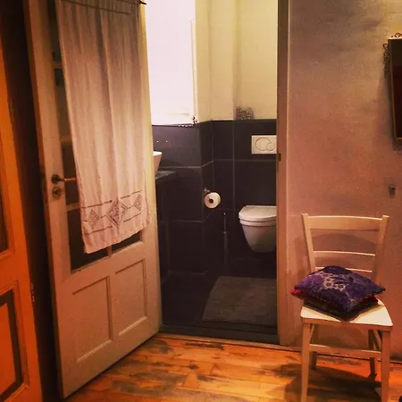 Bed and Breakfast The Blue Sheep Άμστερνταμ