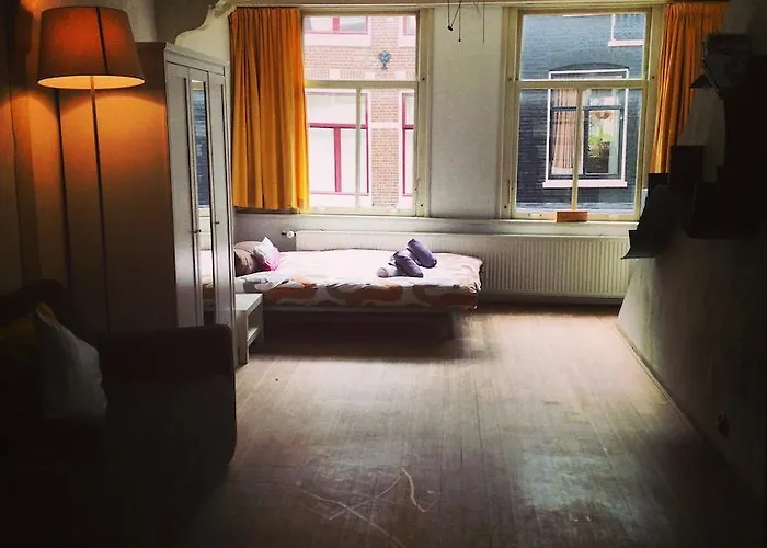 The Blue Sheep Bed & Breakfast Amsterdam