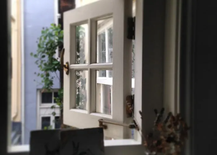 Bed & Breakfast The Blue Sheep 3*