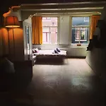 The Blue Sheep Bed & Breakfast Amsterdam